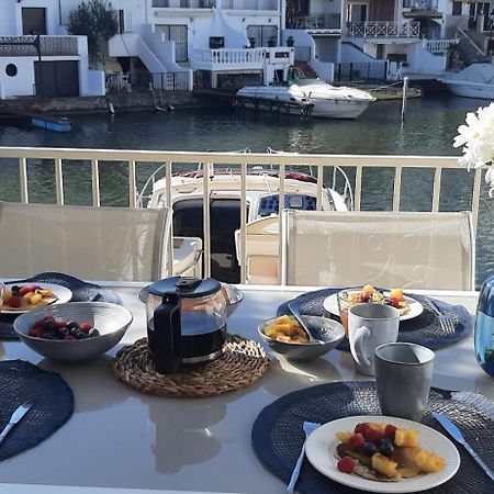 Casa Blue Port Banyuls Empuriabrava Villa ภายนอก รูปภาพ